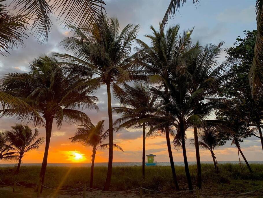 Beachway Per Ankh Pompano Beach Exterior foto